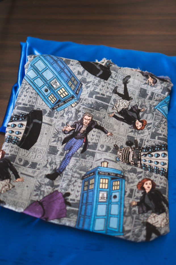 Making DIY Zipper Pouch Tardis Day Doctor Who-2.jpg